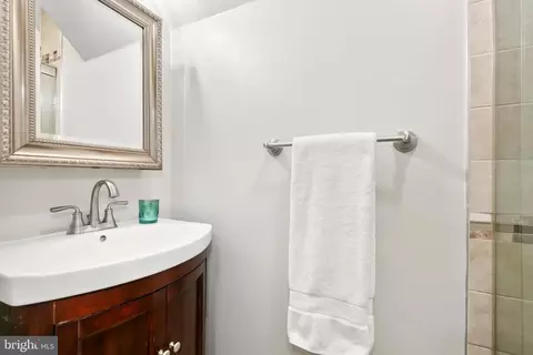 322 Woonsockett Ln, Silver Spring, MD 20905 photo 47