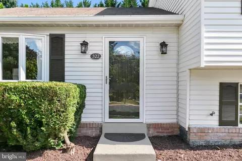 322 Woonsockett Ln, Silver Spring, MD 20905 photo 7