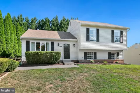 322 Woonsockett Ln, Silver Spring, MD 20905 photo 5