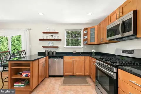 322 Woonsockett Ln, Silver Spring, MD 20905 photo 22