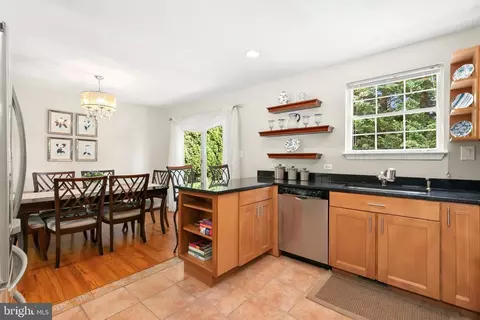 322 Woonsockett Ln, Silver Spring, MD 20905 photo 20