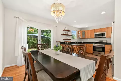 322 Woonsockett Ln, Silver Spring, MD 20905 photo 17