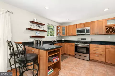 322 Woonsockett Ln, Silver Spring, MD 20905 photo 18