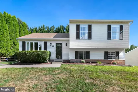 322 Woonsockett Ln, Silver Spring, MD 20905