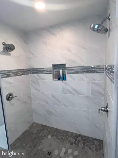 Bath - 5 Ansted Ct, Silver Spring, MD 20905 photo 4 of 5