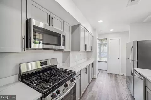 9900 Colesville Rd, Silver Spring, MD 20901 photo 4