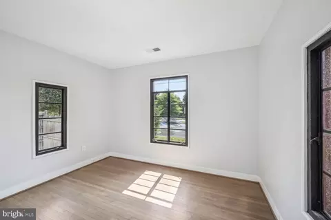 9900 Colesville Rd, Silver Spring, MD 20901 photo 17