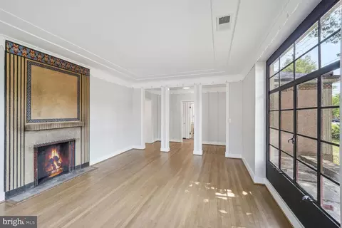 9900 Colesville Rd, Silver Spring, MD 20901 photo 11