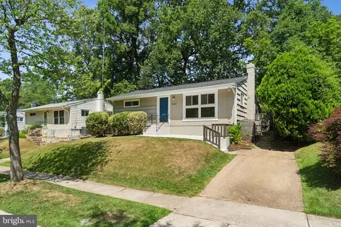 3215 Blueford Rd, Kensington, MD 20895