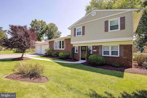 901 Nora Dr, Silver Spring, MD 20904