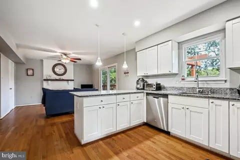 19033 Sedley Ter, Gaithersburg, MD 20879