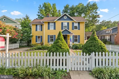 3708 Washington St, Kensington, MD 20895