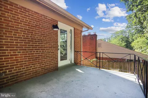 Exterior - 10708 Lombardy Rd, Silver Spring, MD 20901 photo 4 of 30