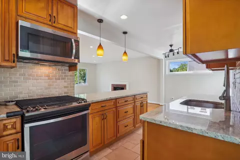 Kitchen - 10708 Lombardy Rd, Silver Spring, MD 20901 photo 5 of 5