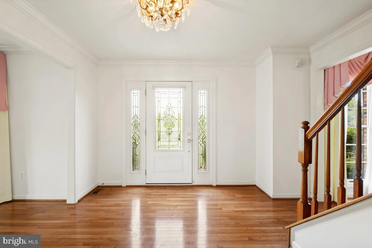 Entry Way - 17109 Tom Fox Ave, Poolesville, MD 20837 photo 2 of 5
