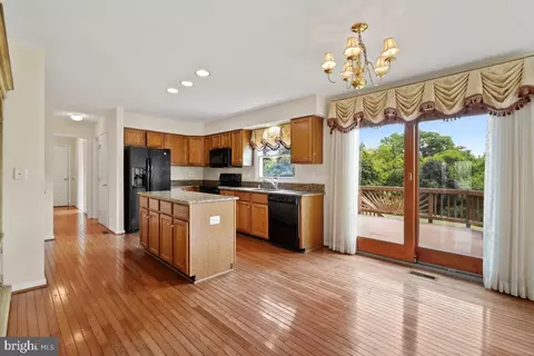 Kitchen - 17109 Tom Fox Ave, Poolesville, MD 20837 photo 1 of 4