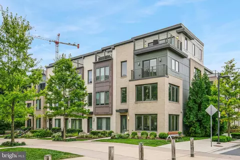 6684 Eames Way, Bethesda, MD 20817