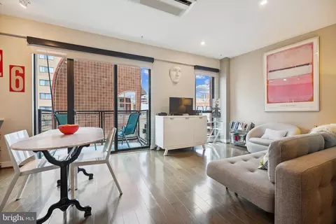 Living - 1320 Fenwick Ln #609, Silver Spring, MD 20910 photo 1 of 5