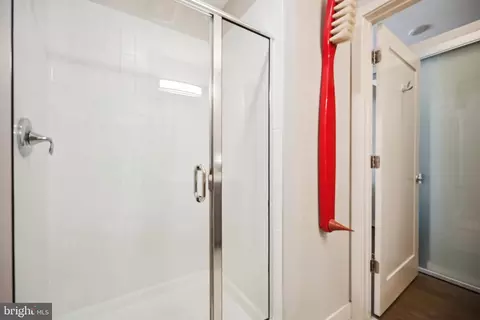 Bath - 1320 Fenwick Ln #609, Silver Spring, MD 20910 photo 2 of 2