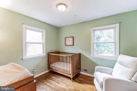 Bedroom - 3903 Lantern Dr, Silver Spring, MD 20902 photo 4 of 4