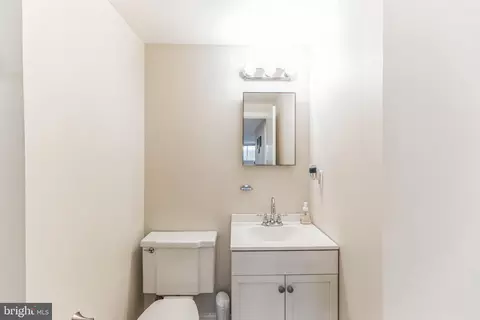 Bath - 3903 Lantern Dr, Silver Spring, MD 20902 photo 2 of 2
