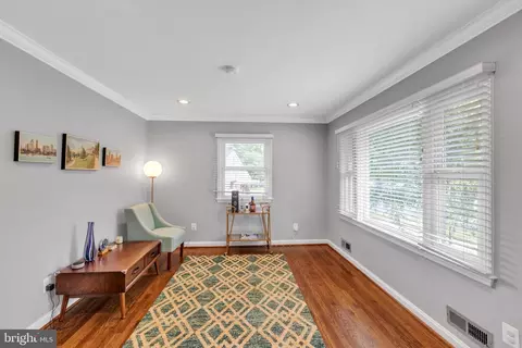 Living - 3903 Lantern Dr, Silver Spring, MD 20902 photo 1 of 2