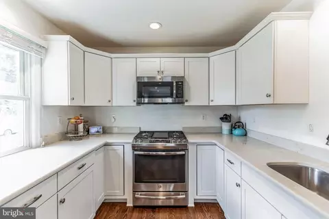 Kitchen - 3903 Lantern Dr, Silver Spring, MD 20902 photo 1 of 2