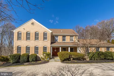 7100 Loch Edin Ct, Potomac, MD 20854