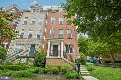 458 Whetstone Glen St, Gaithersburg, MD 20877
