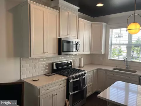 Kitchen - 12717 Vuillard St, Silver Spring, MD 20906 photo 3 of 9
