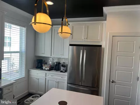 Kitchen - 12717 Vuillard St, Silver Spring, MD 20906 photo 2 of 9