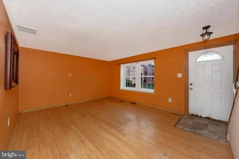 Living - 1405 Farmcrest Way, Silver Spring, MD 20905 photo 11 of 13