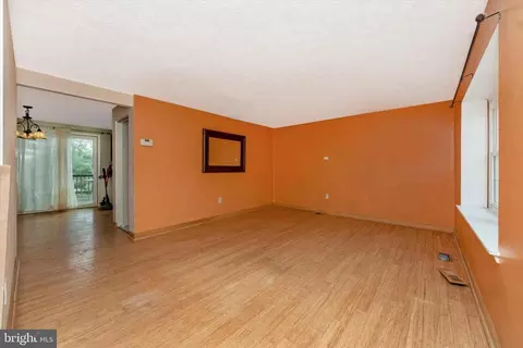 Living - 1405 Farmcrest Way, Silver Spring, MD 20905 photo 6 of 13
