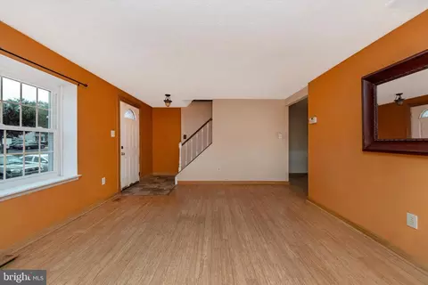 Living - 1405 Farmcrest Way, Silver Spring, MD 20905 photo 8 of 13