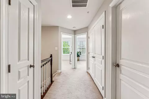 Entry Way - 1745 Chiswick Ct, Silver Spring, MD 20904 photo 3 of 3