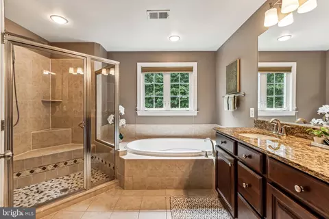 Bath - 1745 Chiswick Ct, Silver Spring, MD 20904 photo 1 of 5