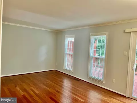 Living - 2810 Ashmont Ter, Silver Spring, MD 20906 photo 4 of 7