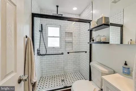 4215 Round Hill Rd, Silver Spring, MD 20906 photo 14