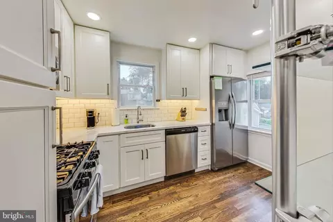 4215 Round Hill Rd, Silver Spring, MD 20906 photo 8