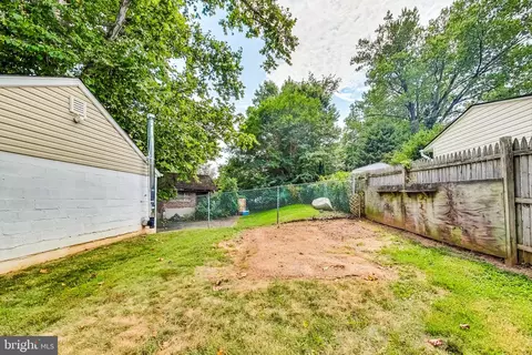 4215 Round Hill Rd, Silver Spring, MD 20906 photo 34