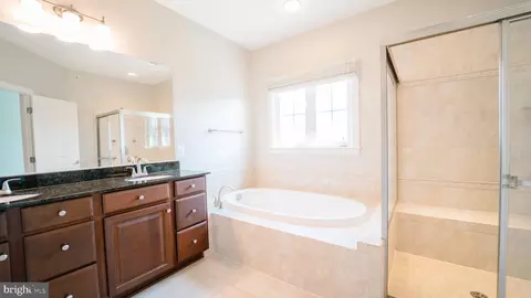 412 Hackberry Pl, Gaithersburg, MD 20878 photo 22