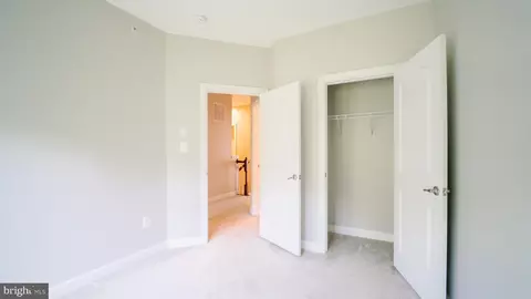 412 Hackberry Pl, Gaithersburg, MD 20878 photo 17