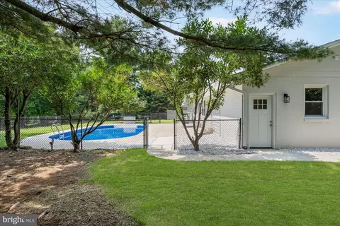 Exterior - 10104 Clearspring Rd, Damascus, MD 20872 photo 14 of 16