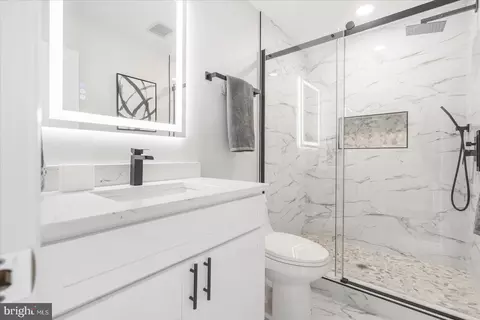 Bath - 10104 Clearspring Rd, Damascus, MD 20872 photo 4 of 6