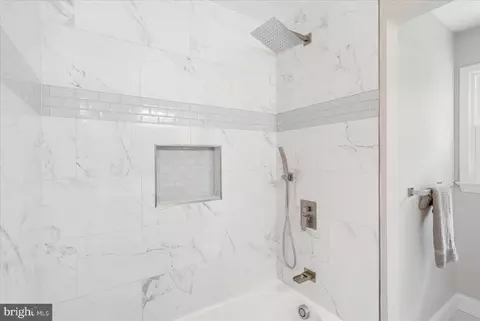 Bath - 10104 Clearspring Rd, Damascus, MD 20872 photo 3 of 6