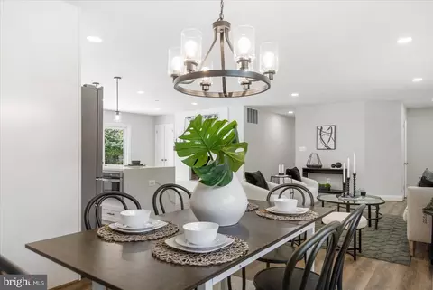 Dining - 10104 Clearspring Rd, Damascus, MD 20872 photo 2 of 3