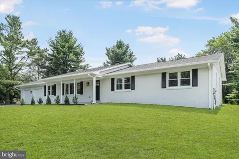 Exterior - 10104 Clearspring Rd, Damascus, MD 20872 photo 4 of 16