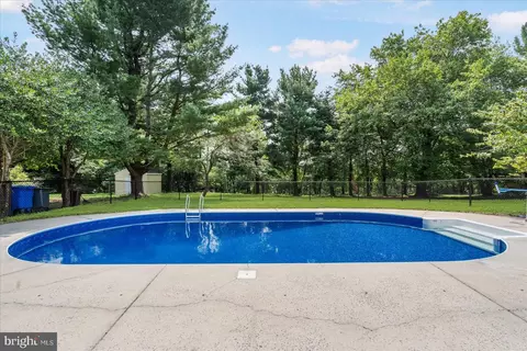 Exterior - 10104 Clearspring Rd, Damascus, MD 20872 photo 12 of 16