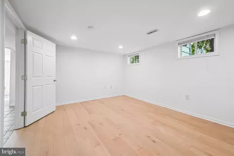 10113 Grant Ave, Silver Spring, MD 20910 photo 28