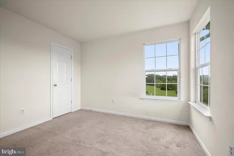 Bedroom - 18306 Bubbling Spring Ter, Boyds, MD 20841 photo 5 of 7